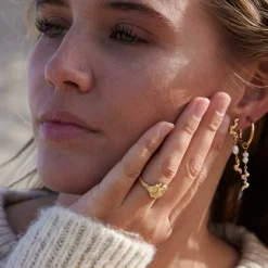 Winther Studio Manta Pearl Charm Outlet